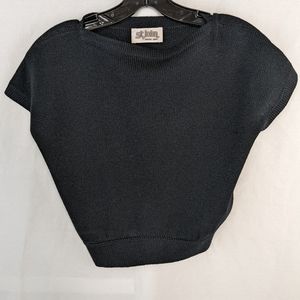 St John Black Top